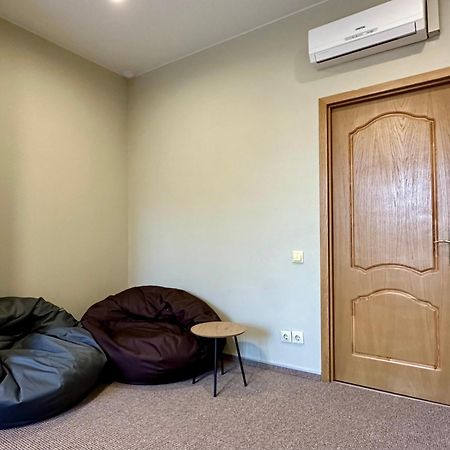 4Room Hostel キエフ エクステリア 写真