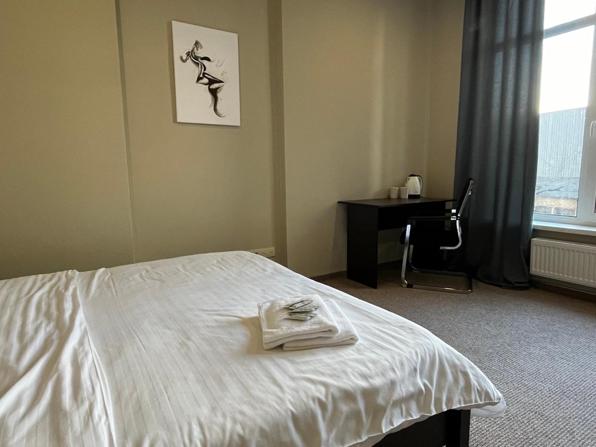 4Room Hostel キエフ エクステリア 写真