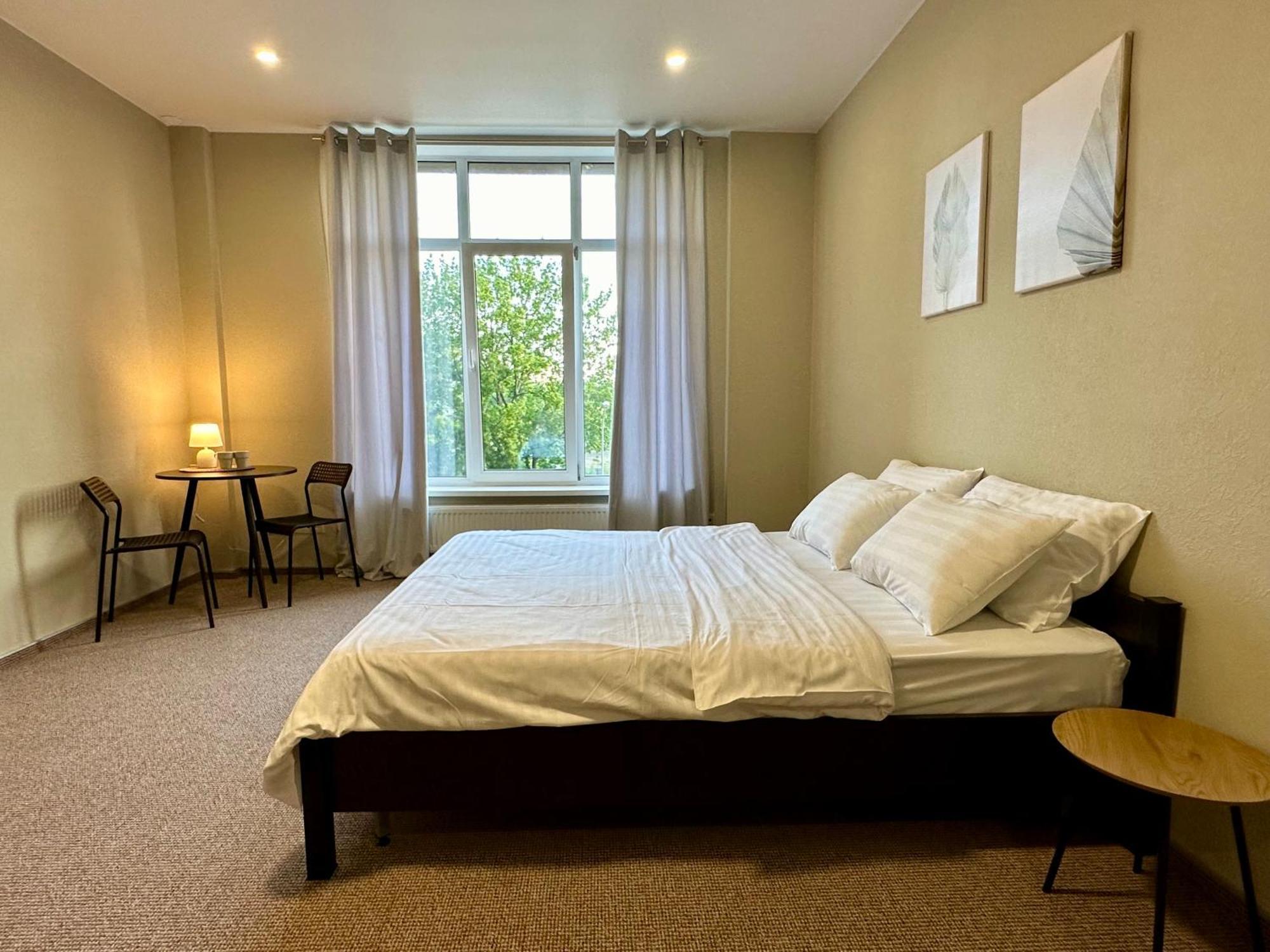 4Room Hostel キエフ エクステリア 写真